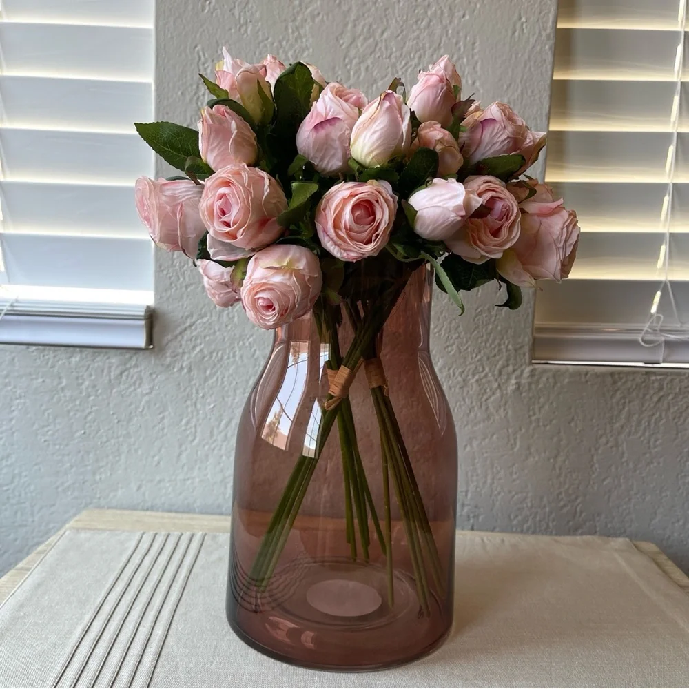 New High end Handecraft 18 silk Flowers with vase   Item: 18 silk Flowers  + Vas - Picture 4 of 14